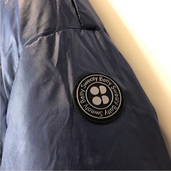 Sweaty Betty Reversible Downfall Renu: 550 Puffer jacket navy blue white - L - Picture 10 of 15